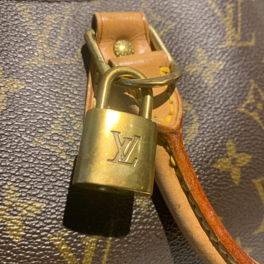 Louis Vuitton Alma PM Monogram (authentic) - Picture 3 of 8